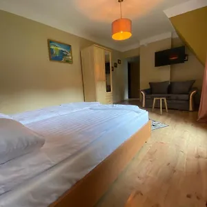 https://noclegi-25-h.zakopanehotels.org