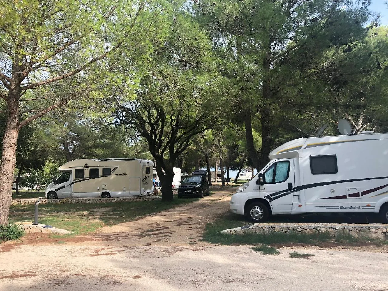Camping Vransko Jezero - Crkvine Pakoštane